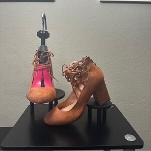 Brown Lace-Up Block Heel Shoes
